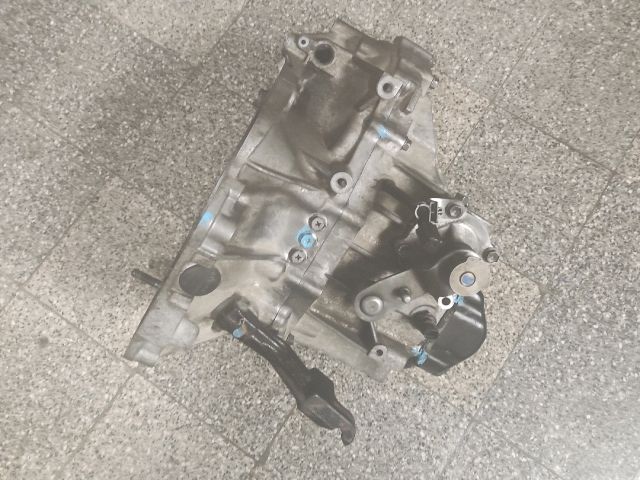 bontott SUZUKI IGNIS II Váltó (Mechanikus)