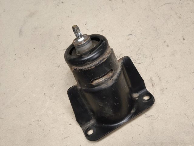 bontott SUZUKI IGNIS II Motor Tartó Bak Jobb