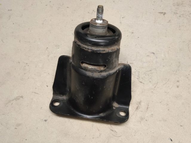 bontott SUZUKI IGNIS II Motor Tartó Bak Jobb