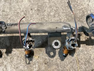 bontott SUZUKI IGNIS II Porlasztó Sor / Híd