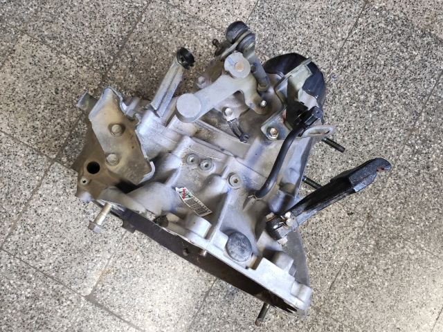 bontott SUZUKI IGNIS II Váltó (Mechanikus)