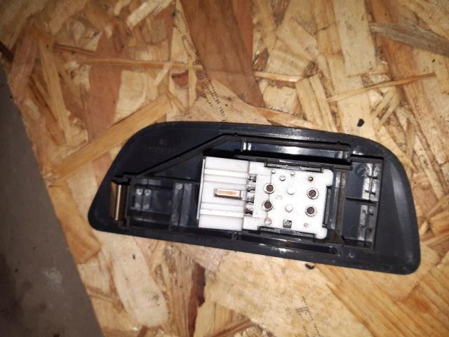 bontott SUZUKI IGNIS II Ablakemelő Kapcsoló (Pozíciófüggetlen)