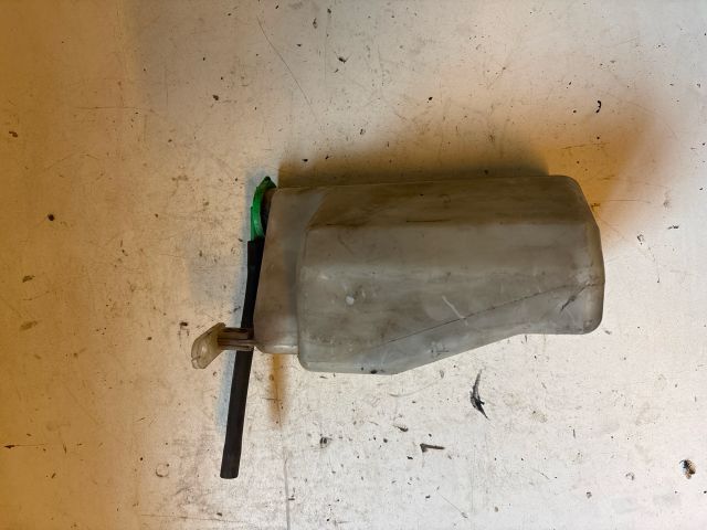 bontott SUZUKI IGNIS II Ablakmosó Tartály