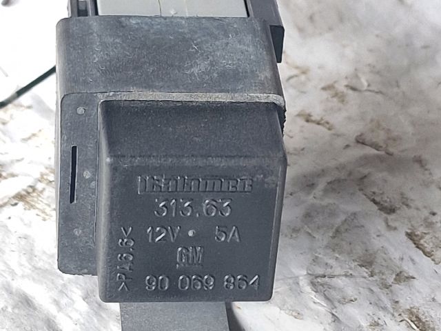 bontott SUZUKI IGNIS II Ablaktörlő Relé