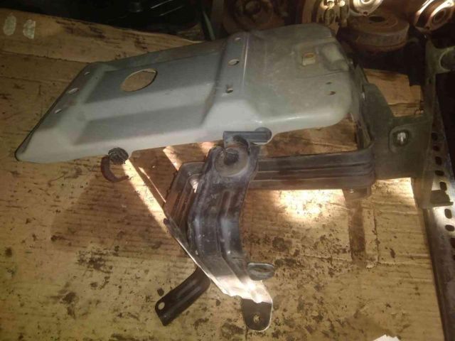 bontott SUZUKI IGNIS II Akkumulátor Tartó