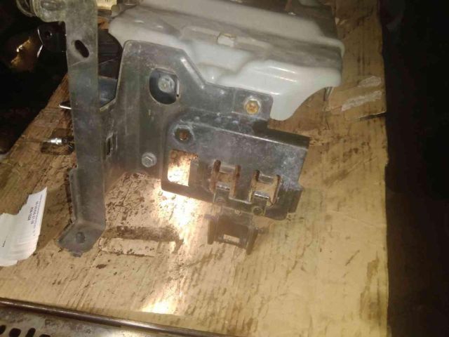 bontott SUZUKI IGNIS II Akkumulátor Tartó