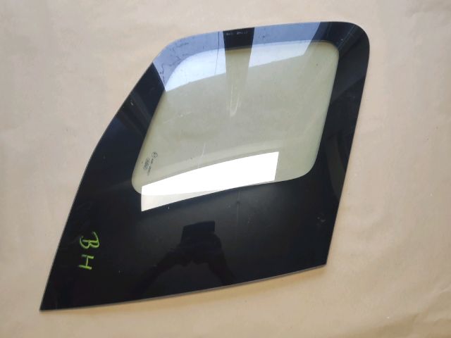 bontott SUZUKI IGNIS II Bal C Oszlop Oldalablak Üveg