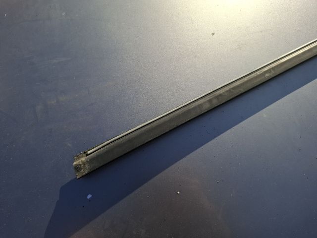 bontott SUZUKI IGNIS II Bal első Ablak Díszléc