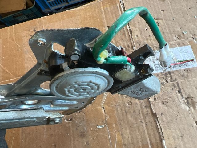 bontott SUZUKI IGNIS II Bal első Ablakemelő Szerkezet (Elektromos)