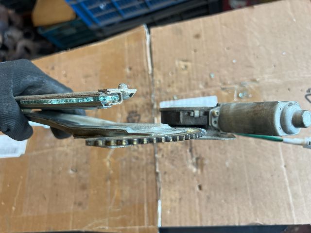 bontott SUZUKI IGNIS II Bal első Ablakemelő Szerkezet (Elektromos)