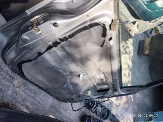 bontott SUZUKI IGNIS II Bal első Ajtó (Részeivel)