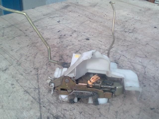 bontott SUZUKI IGNIS II Bal első Ajtózár