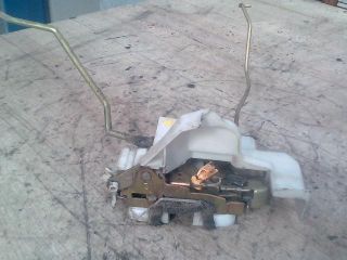 bontott SUZUKI IGNIS II Bal első Ajtózár