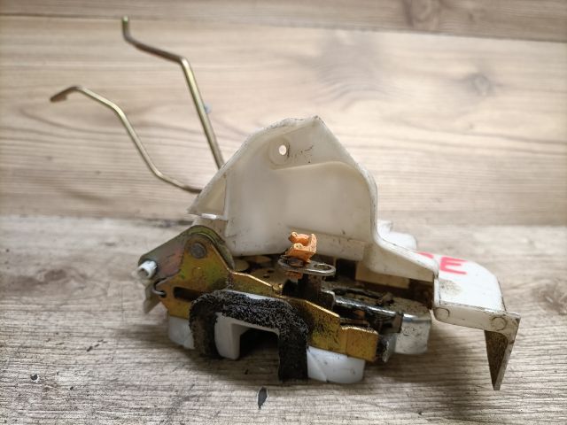 bontott SUZUKI IGNIS II Bal első Ajtózár