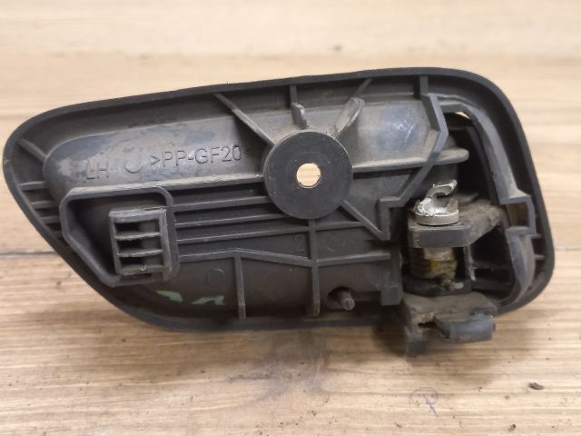 bontott SUZUKI IGNIS II Bal első Belső Kilincs