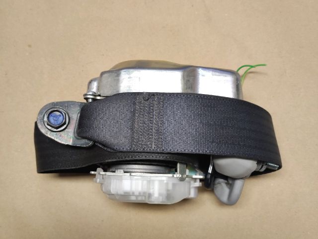 bontott SUZUKI IGNIS II Bal első Biztonsági Öv