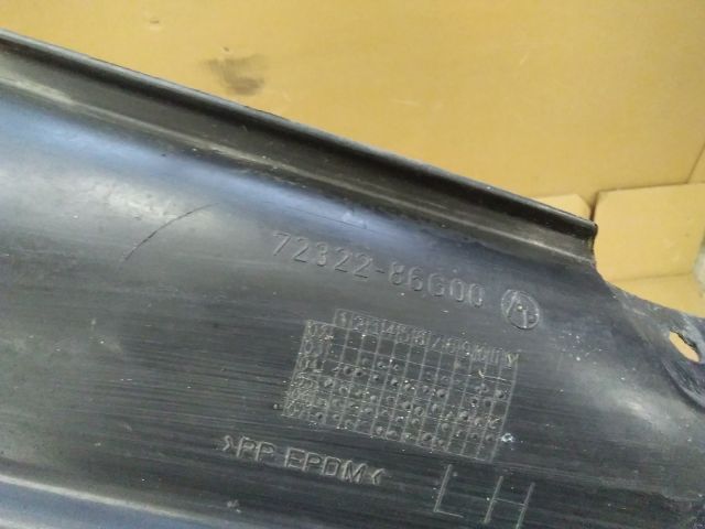 bontott SUZUKI IGNIS II Bal első Dobbetét (Kerékjárati, Műanyag)