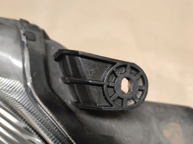 bontott SUZUKI IGNIS II Bal első Lámpabúra