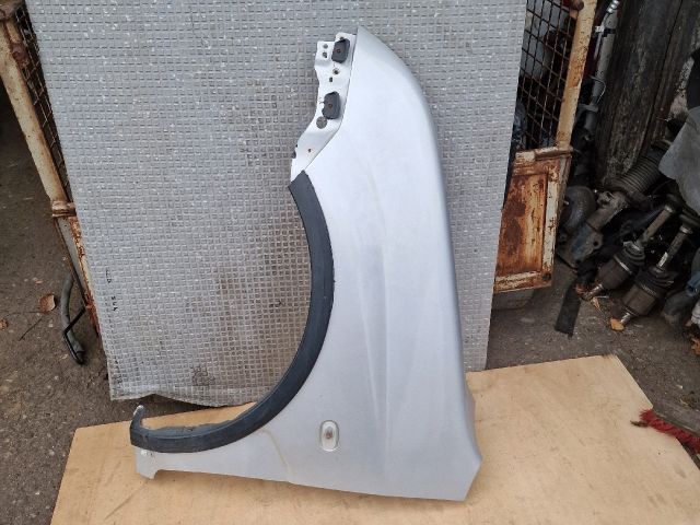 bontott SUZUKI IGNIS II Bal első Sárvédő