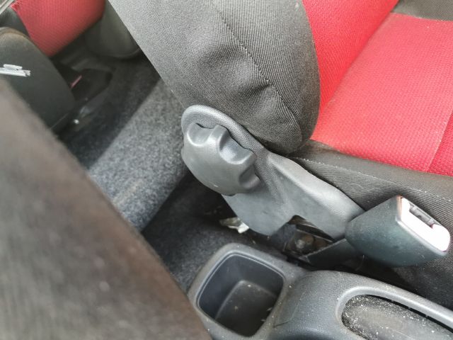 bontott SUZUKI IGNIS II Bal első Ülés