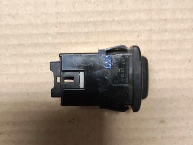 bontott SUZUKI IGNIS II Bal első Ülésfűtés Kapcsoló