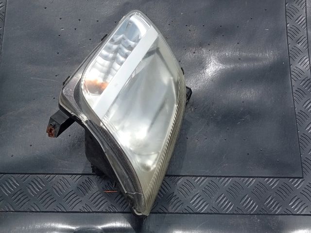 bontott SUZUKI IGNIS II Bal Fényszóró