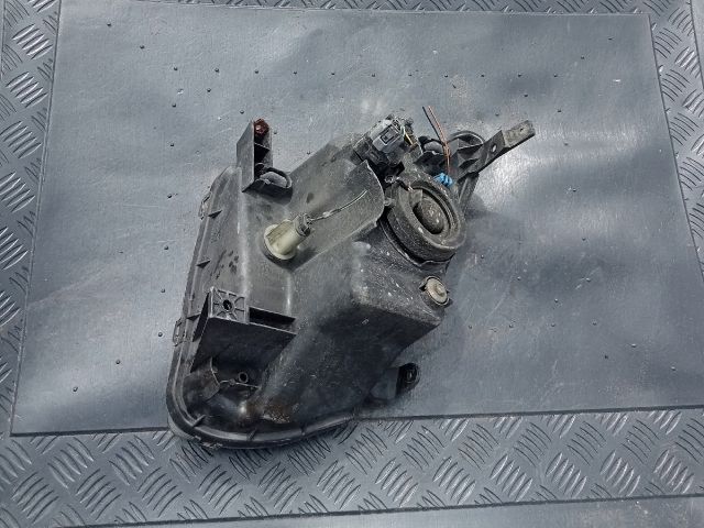 bontott SUZUKI IGNIS II Bal Fényszóró