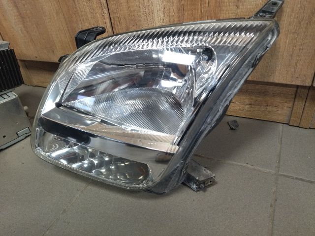 bontott SUZUKI IGNIS II Bal Fényszóró