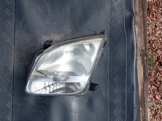 bontott SUZUKI IGNIS II Bal Fényszóró