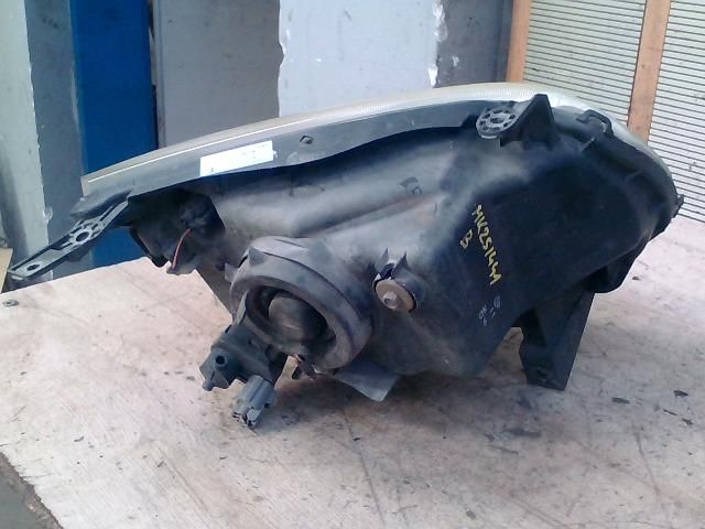 bontott SUZUKI IGNIS II Bal Fényszóró