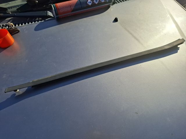 bontott SUZUKI IGNIS II Bal hátsó Ablak Díszléc