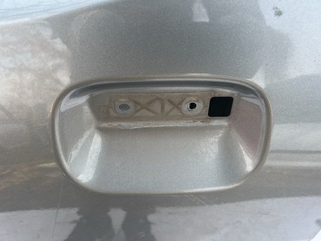 bontott SUZUKI IGNIS II Bal hátsó Ajtó (Üres lemez)