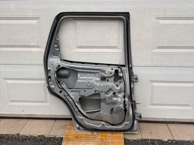 bontott SUZUKI IGNIS II Bal hátsó Ajtó (Üres lemez)