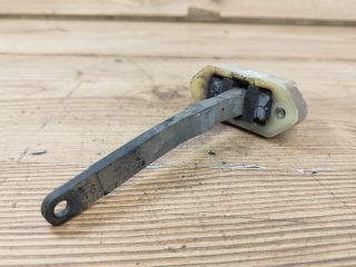 bontott SUZUKI IGNIS II Bal hátsó Ajtóhatároló