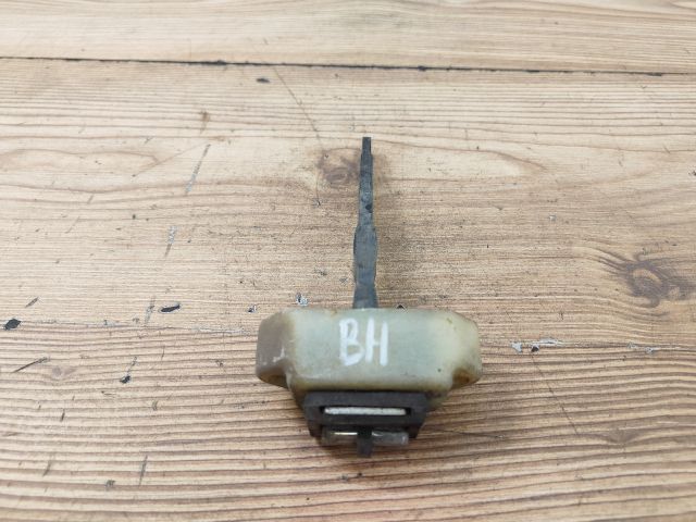 bontott SUZUKI IGNIS II Bal hátsó Ajtóhatároló