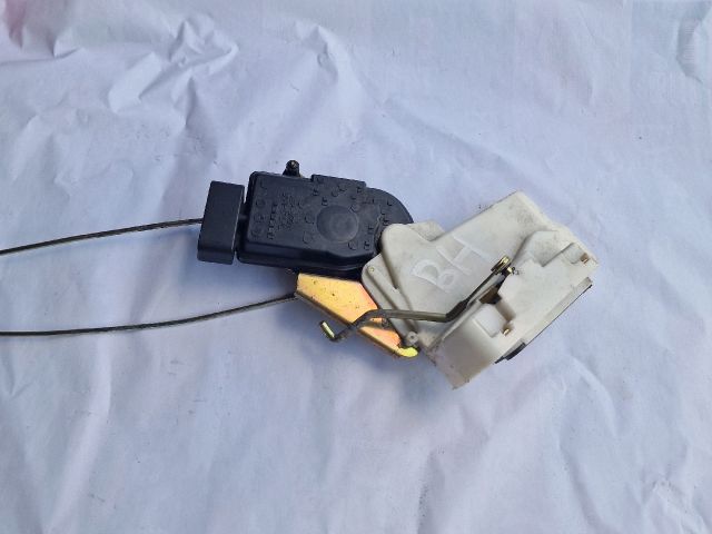 bontott SUZUKI IGNIS II Bal hátsó Ajtózár