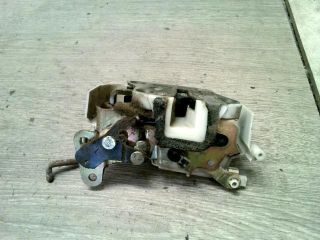 bontott SUZUKI IGNIS II Bal hátsó Ajtózár