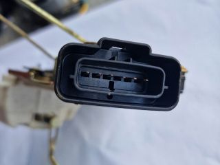 bontott SUZUKI IGNIS II Bal hátsó Ajtózár