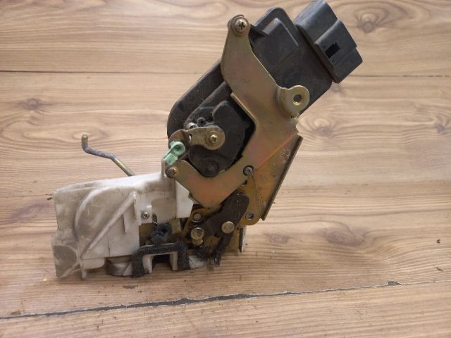 bontott SUZUKI IGNIS II Bal hátsó Ajtózár