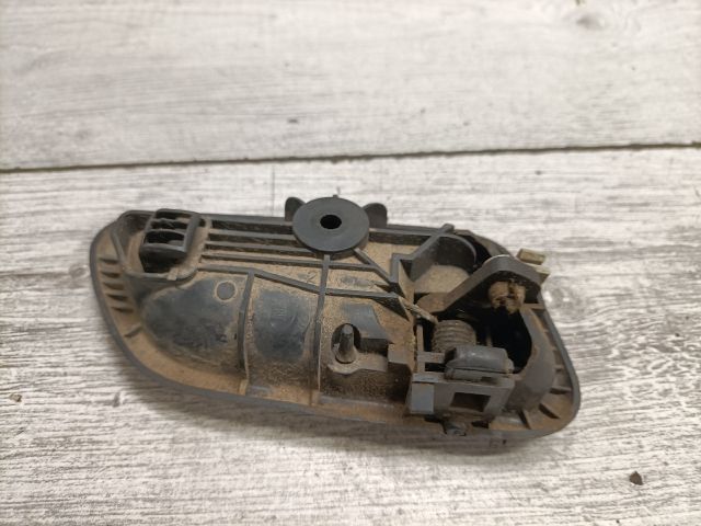 bontott SUZUKI IGNIS II Bal hátsó Belső Kilincs