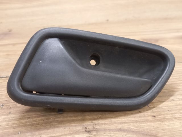 bontott SUZUKI IGNIS II Bal hátsó Belső Kilincs