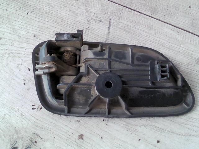 bontott SUZUKI IGNIS II Bal hátsó Belső Kilincs