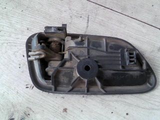 bontott SUZUKI IGNIS II Bal hátsó Belső Kilincs