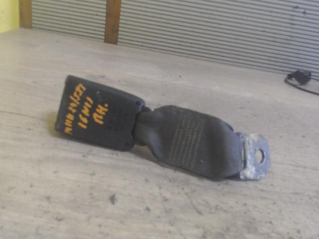 bontott SUZUKI IGNIS II Bal hátsó Biztonsági Öv Csat