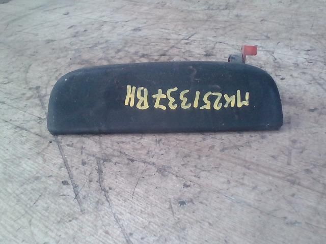 bontott SUZUKI IGNIS II Bal hátsó Külső Kilincs