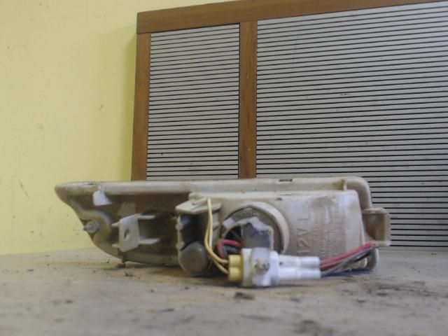 bontott SUZUKI IGNIS II Bal Ködzárófény