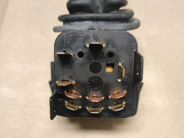 bontott SUZUKI IGNIS II Bal Kormánykapcsoló Irányjelző