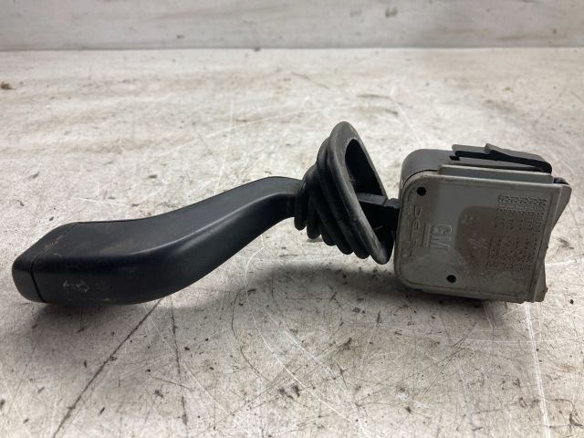 bontott SUZUKI IGNIS II Bal Kormánykapcsoló Irányjelző