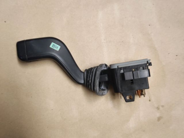 bontott SUZUKI IGNIS II Bal Kormánykapcsoló Irányjelző