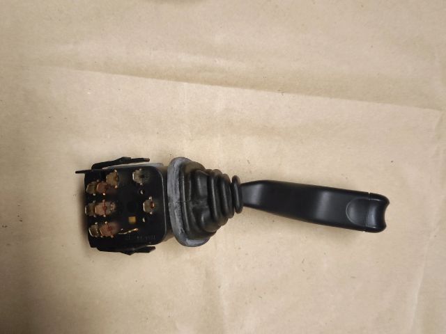 bontott SUZUKI IGNIS II Bal Kormánykapcsoló Irányjelző